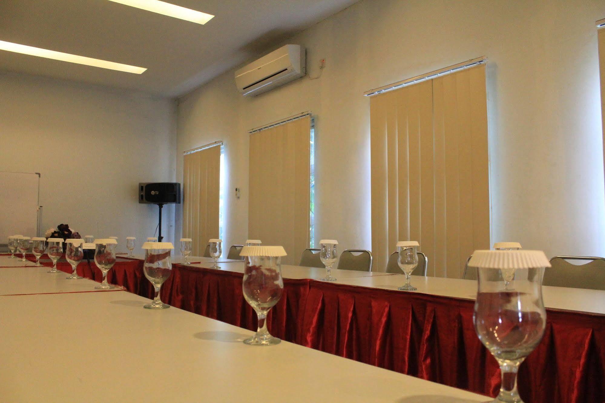 Tilamas Juanda 2*